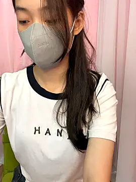 Snapshot of DA-EUN chatting on 09-18-25, 03:47 DA-EUN online show from 09-18-25, 03:47