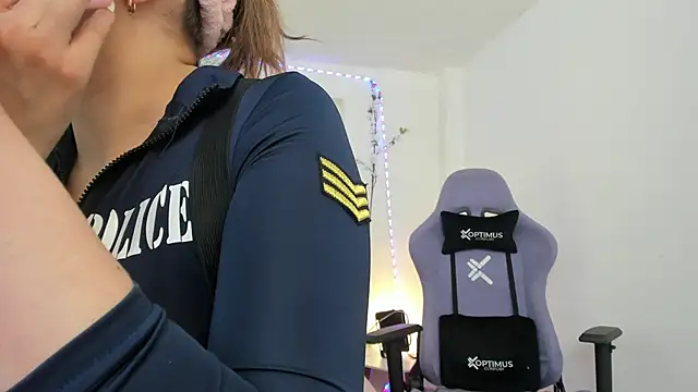 Snapshot of Samanta_roberts1 chatting on 10-31-25, 11:55 Samanta roberts1 online show from 10-31-25, 11:55