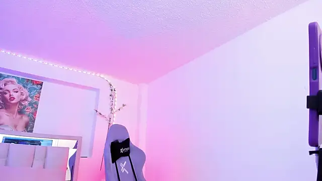 Snapshot of Samanta_roberts1 chatting on 11-22-25, 12:48 Samanta roberts1 online show from 11-22-25, 12:48