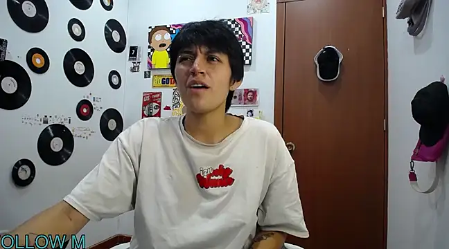 Snapshot of 9_Fernanda_9 chatting on 02-15-25, 03:52 9 Fernanda 9 online show from 02-15-25, 03:52