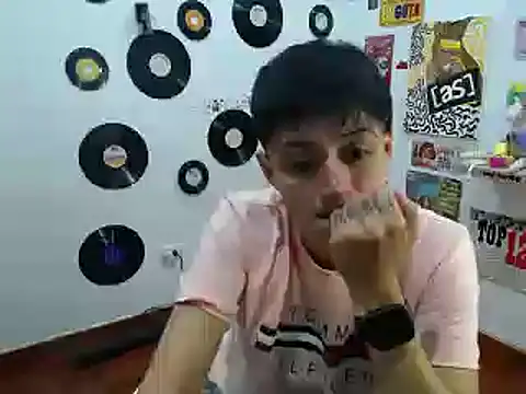 Snapshot of 9_Fernanda_9 chatting on 03-05-25, 04:34 9 Fernanda 9 online show from 03-05-25, 04:34