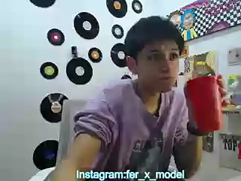 Snapshot of 9_Fernanda_9 chatting on 03-16-25, 02:10 9 Fernanda 9 online show from 03-16-25, 02:10