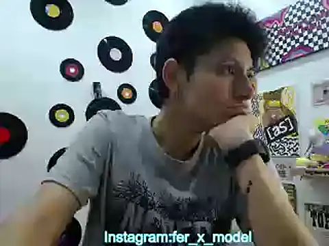 Snapshot of 9_Fernanda_9 chatting on 03-22-25, 11:42 9 Fernanda 9 online show from 03-22-25, 11:42