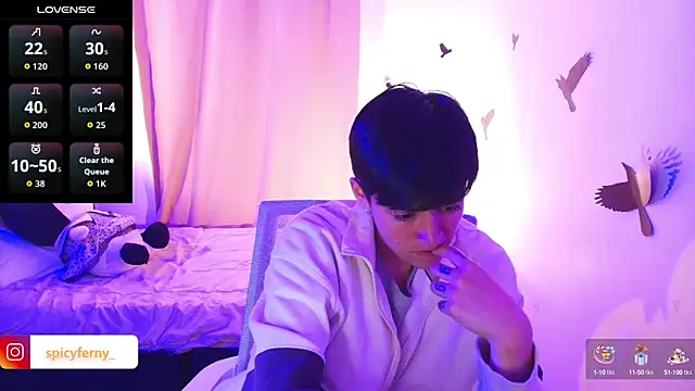 Snapshot of 9_Fernanda_9 chatting on 10-18-25, 09:32 9 Fernanda 9 online show from 10-18-25, 09:32