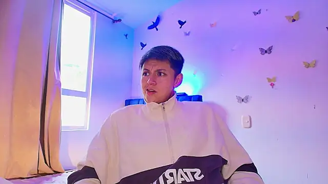 Snapshot of 9_Fernanda_9 chatting on 12-04-25, 02:04 9 Fernanda 9 online show from 12-04-25, 02:04