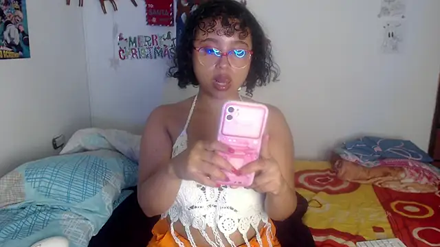 lou cute online show from 12-26-24, 08:39