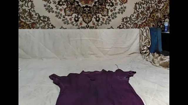 Snapshot of AlanStrongs chatting on 06-03-26, 02:33 AlanStrongs online show from 06-03-26, 02:33