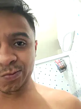 Snapshot of Timyboys24 chatting on 11-05-25, 02:22 Timyboys24 online show from 11-05-25, 02:22