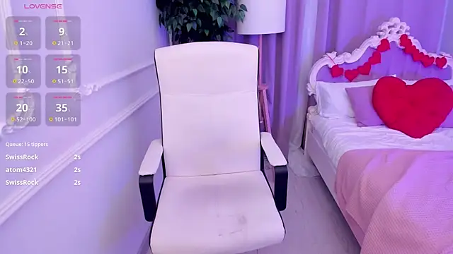 Snapshot of Lily_Marlin chatting on 02-16-25, 08:00 Lily Marlin online show from 02-16-25, 08:00