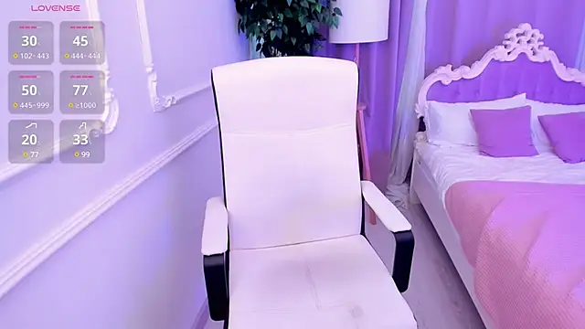 Snapshot of Lily_Marlin chatting on 02-20-25, 08:14 Lily Marlin online show from 02-20-25, 08:14