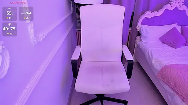 Snapshot of Lily_Marlin chatting on 03-01-25, 02:48 Lily Marlin online show from 03-01-25, 02:48