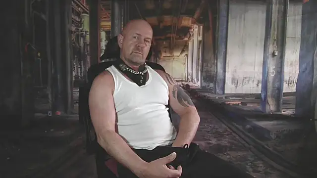 Snapshot of ManlyPrisonGuy chatting on 04-29-26, 02:10 ManlyPrisonGuy online show from 04-29-26, 02:10