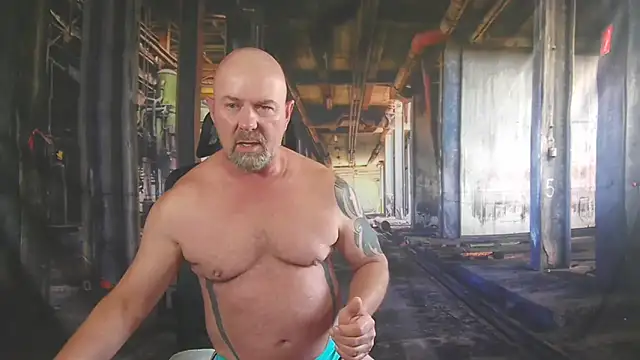 Snapshot of ManlyPrisonGuy chatting on 06-03-26, 02:33 ManlyPrisonGuy online show from 06-03-26, 02:33