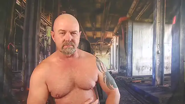 Snapshot of ManlyPrisonGuy chatting on 06-07-26, 02:10 ManlyPrisonGuy online show from 06-07-26, 02:10