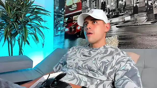 ANDER PEREZ online show from 12-11-24, 01:47