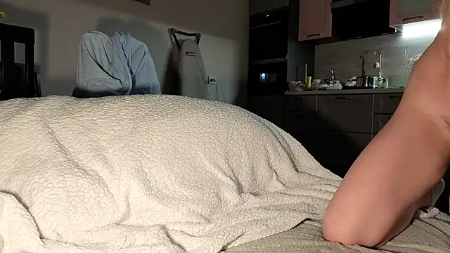 missbenz online show from 04-29-26, 06:14