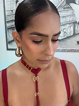 Mau White online show from 10-18-25, 05:25