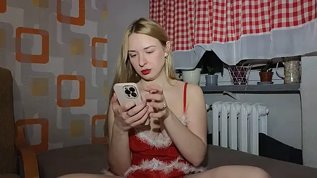 FREYA - online show from 12-05-25, 03:30