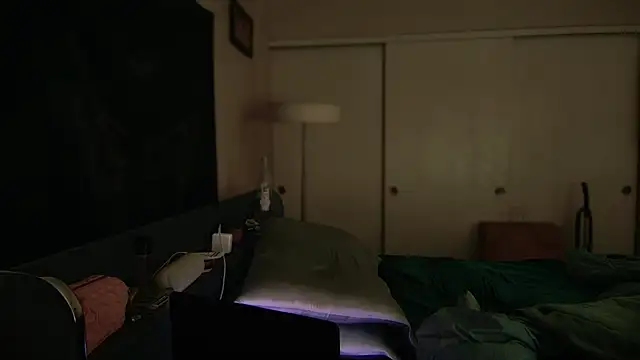 Snapshot of Yagurl__west chatting on 01-29-25, 04:41 Yagurl west online show from 01-29-25, 04:41