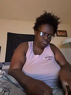 Snapshot of Yagurl__west chatting on 03-22-25, 04:45 Yagurl west online show from 03-22-25, 04:45