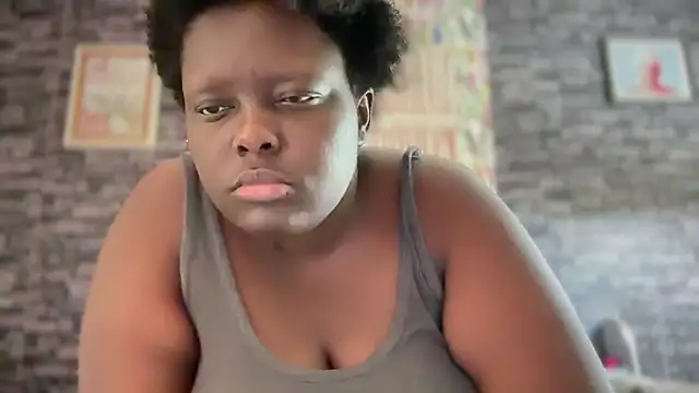 Snapshot of Yagurl__west chatting on 10-03-25, 07:11 Yagurl west online show from 10-03-25, 07:11