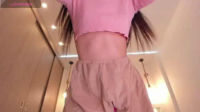 ambar-adaams online show from 01-23-25, 10:22