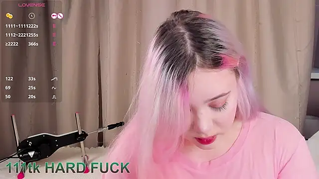   KawaiiYuki   online show from 01-03-25, 08:43