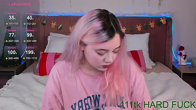   KawaiiYuki   online show from 01-04-25, 09:21