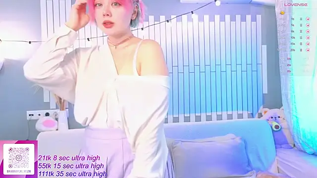   KawaiiYuki   online show from 10-05-25, 05:17