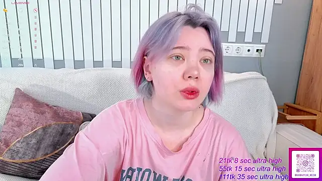   KawaiiYuki   online show from 04-25-26, 03:31