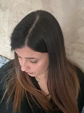 Snapshot of Novababy18 chatting on 12-12-24, 12:44 Novababy18 online show from 12-12-24, 12:44