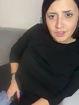 Snapshot of Novababy18 chatting on 01-01-25, 10:35 Novababy18 online show from 01-01-25, 10:35