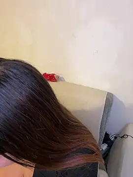 Snapshot of Novababy18 chatting on 01-19-25, 09:45 Novababy18 online show from 01-19-25, 09:45