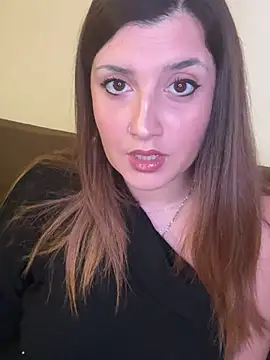 Snapshot of Novababy18 chatting on 02-01-25, 12:18 Novababy18 online show from 02-01-25, 12:18