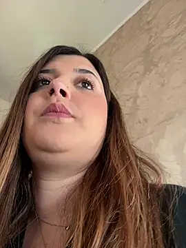 Snapshot of Novababy18 chatting on 02-07-25, 08:01 Novababy18 online show from 02-07-25, 08:01