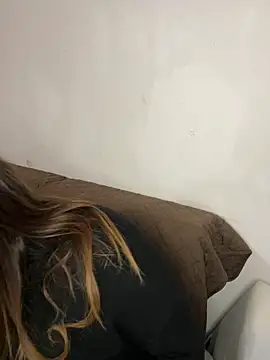 Snapshot of Novababy18 chatting on 03-21-25, 12:29 Novababy18 online show from 03-21-25, 12:29