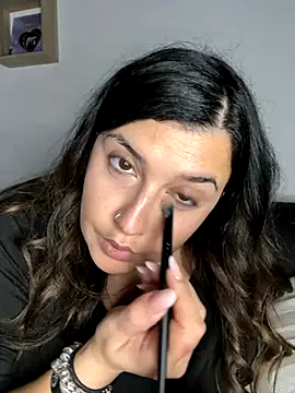 Snapshot of Novababy18 chatting on 12-04-25, 11:35 Novababy18 online show from 12-04-25, 11:35