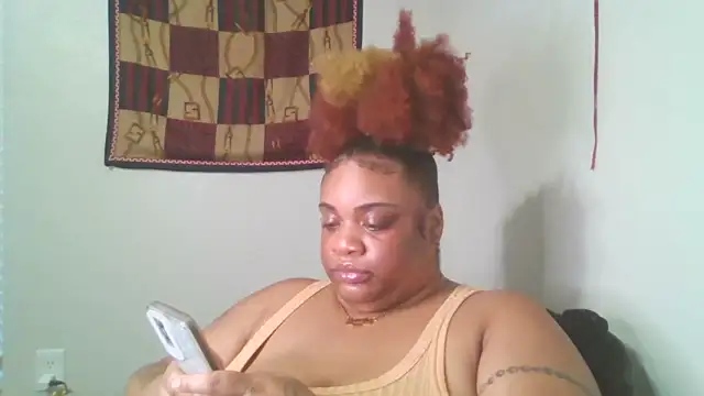Snapshot of NaughtyHottieBBW chatting on 05-09-26, 06:02 NaughtyHottieBBW online show from 05-09-26, 06:02