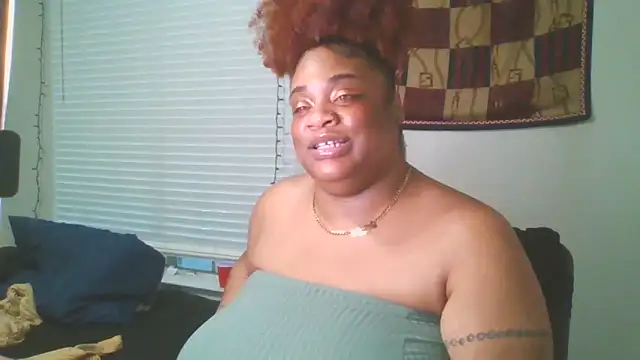 Snapshot of NaughtyHottieBBW chatting on 05-13-26, 08:49 NaughtyHottieBBW online show from 05-13-26, 08:49