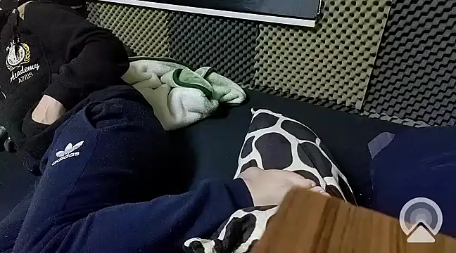 Arabeyes online show from 02-18-25, 08:47