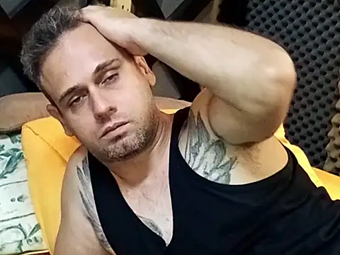 Arabeyes online show from 09-16-25, 01:12