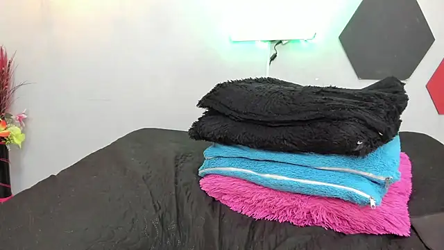 martinaclark online show from 02-12-25, 07:23