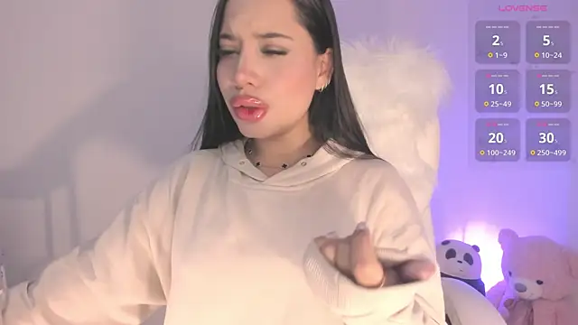 Snapshot of LauraSweett chatting on 11-06-25, 12:50 LauraSweett online show from 11-06-25, 12:50