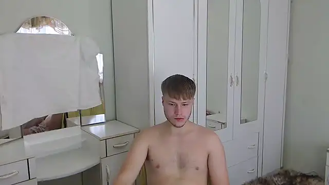 Snapshot of Zoro1999 chatting on 12-10-24, 10:49 Zoro1999 online show from 12-10-24, 10:49