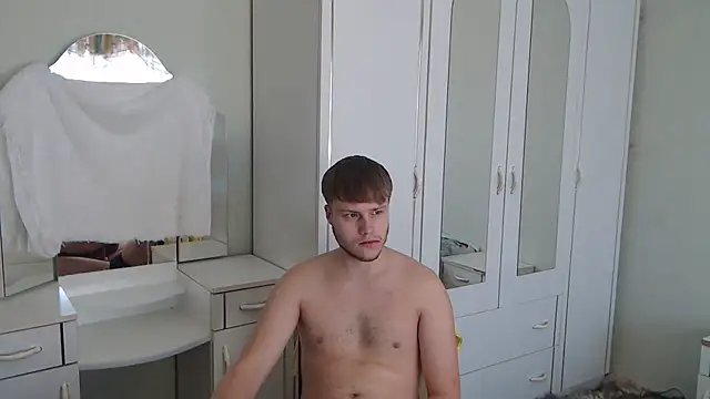 Snapshot of Zoro1999 chatting on 01-16-25, 10:32 Zoro1999 online show from 01-16-25, 10:32