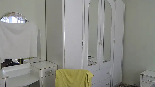 Snapshot of Zoro1999 chatting on 01-17-25, 10:11 Zoro1999 online show from 01-17-25, 10:11