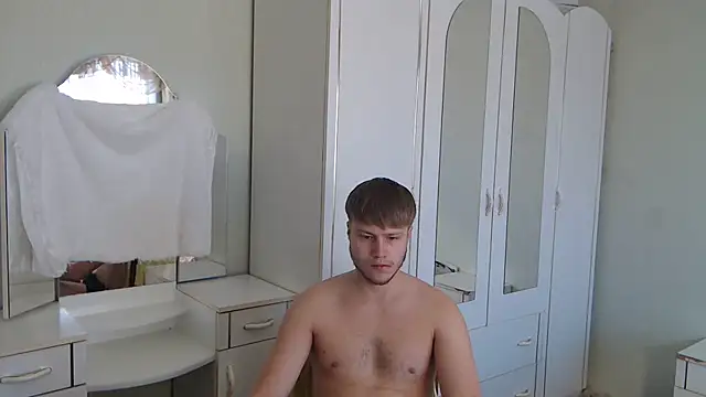 Snapshot of Zoro1999 chatting on 01-18-25, 10:06 Zoro1999 online show from 01-18-25, 10:06