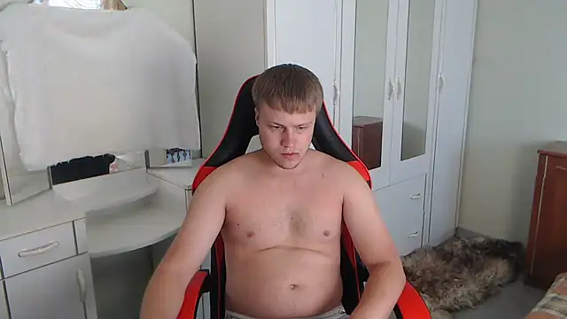 Snapshot of Zoro1999 chatting on 09-10-25, 10:48 Zoro1999 online show from 09-10-25, 10:48