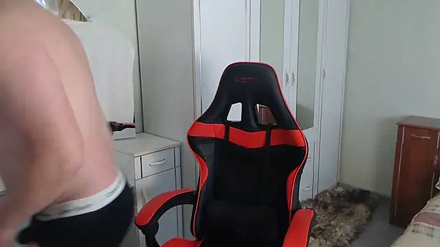 Snapshot of Zoro1999 chatting on 09-19-25, 12:06 Zoro1999 online show from 09-19-25, 12:06