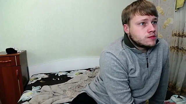 Snapshot of Zoro1999 chatting on 10-13-25, 10:59 Zoro1999 online show from 10-13-25, 10:59